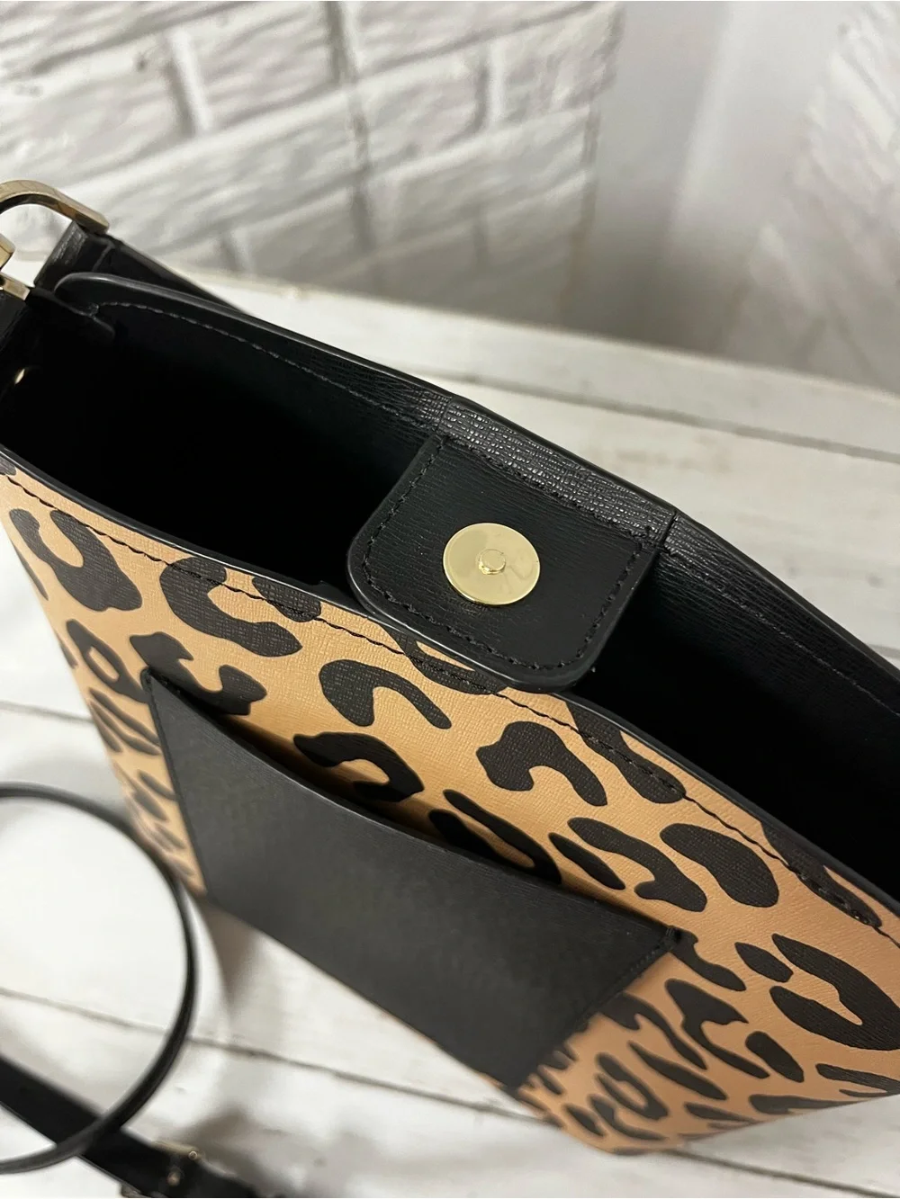 Kate Spade Darcy Graphic Leopard Small Bucket Bag